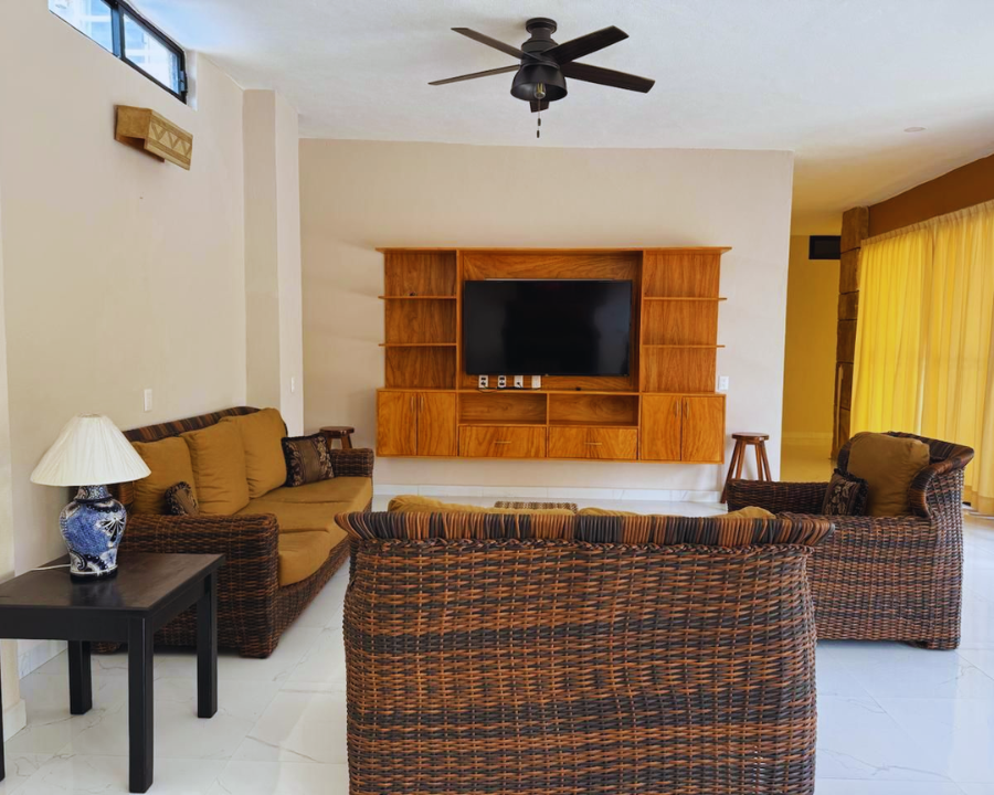 Sala de televisión climatizada con aire acondicionado