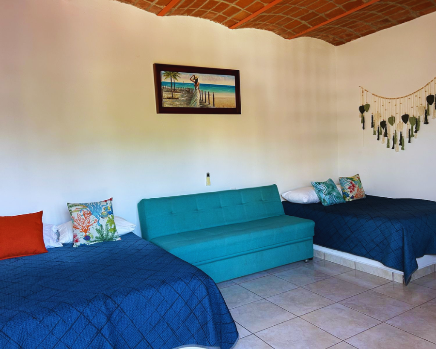 Habitación familiar con aire acondicionado en Casa Playa Azul Punta Pérula