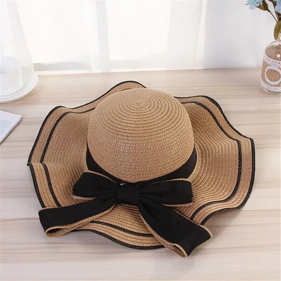 Sombreros de playa artesanales